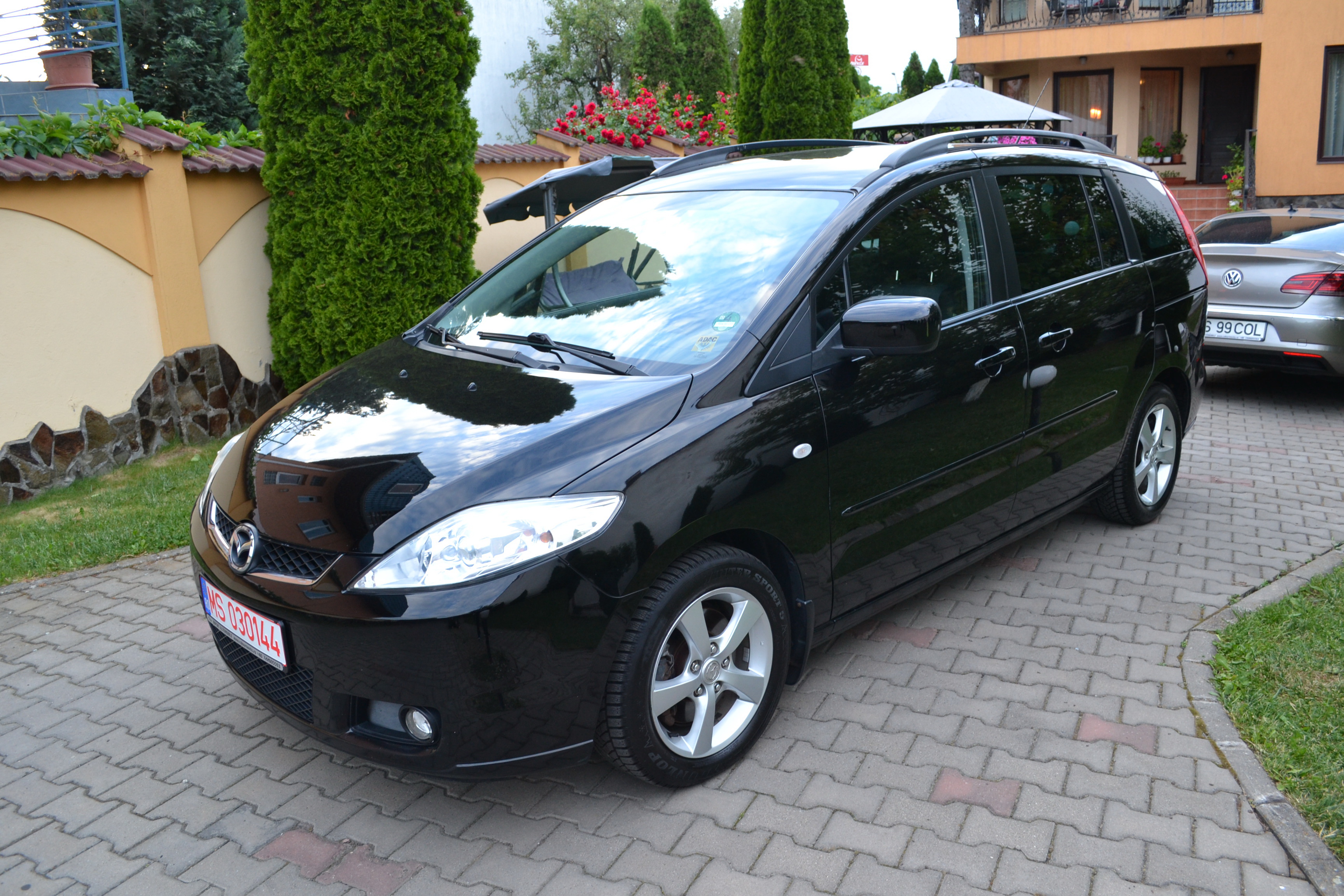 Mazda 5 2.0 DIESEL EXCLUSIVE 7 LOCURI!! JENTI ALU!!CLIMATRONIC!!CARLIG!!! EURO4!! Mazda 5 2.0 DIESEL EXCLUSIVE 7 LOCURI!! JENTI ALU!!CLIMATRONIC!!CARLIG!!! EURO4!!