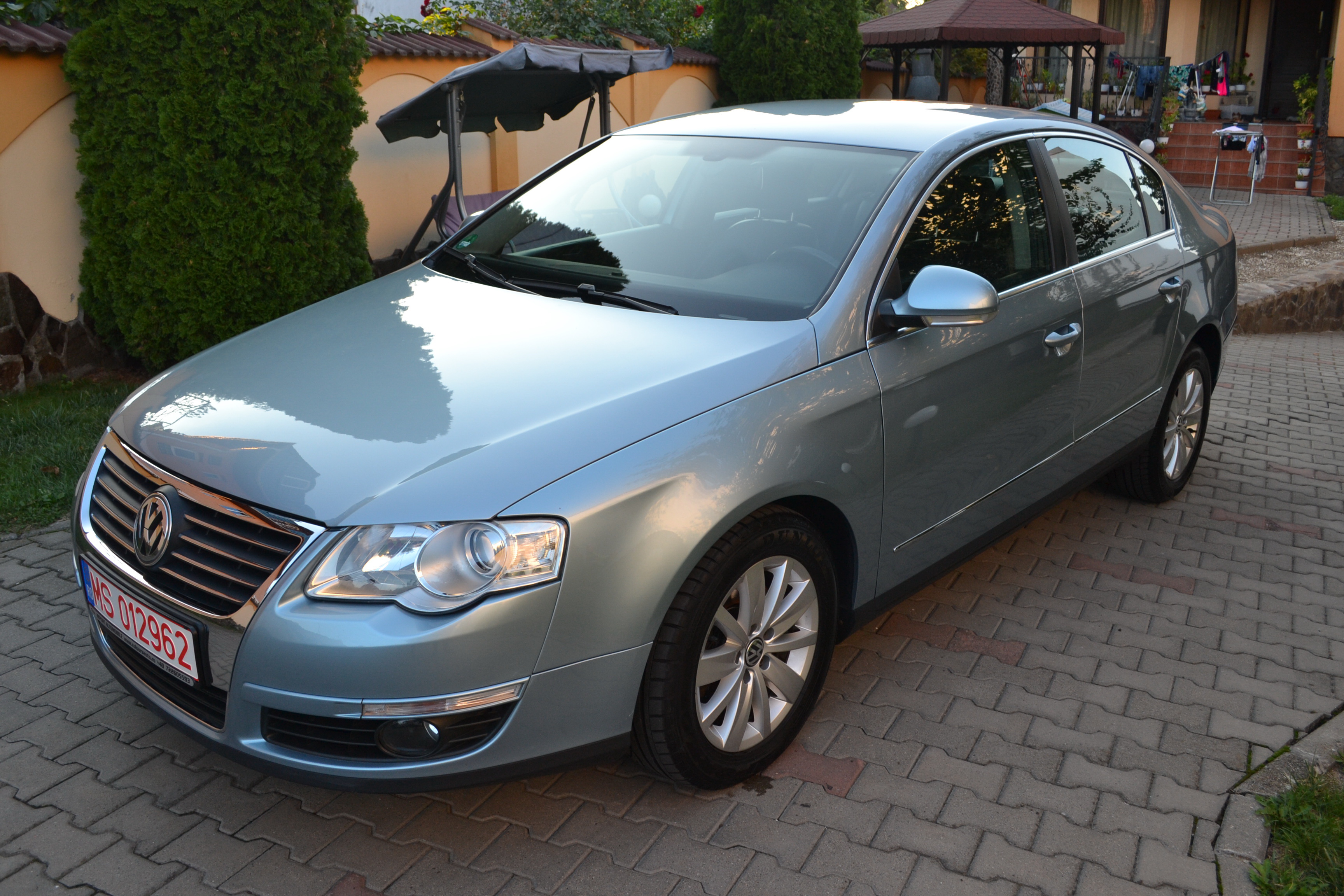 VW PASSAT 2.0TDI "BMP"HIGLINE!!CLIMATRONIC!!PIELE!!AUTOMATIC!!NAVI!! VW PASSAT 2.0TDI "BMP"HIGLINE!!CLIMATRONIC!!PIELE!!AUTOMATIC!!NAVI!!