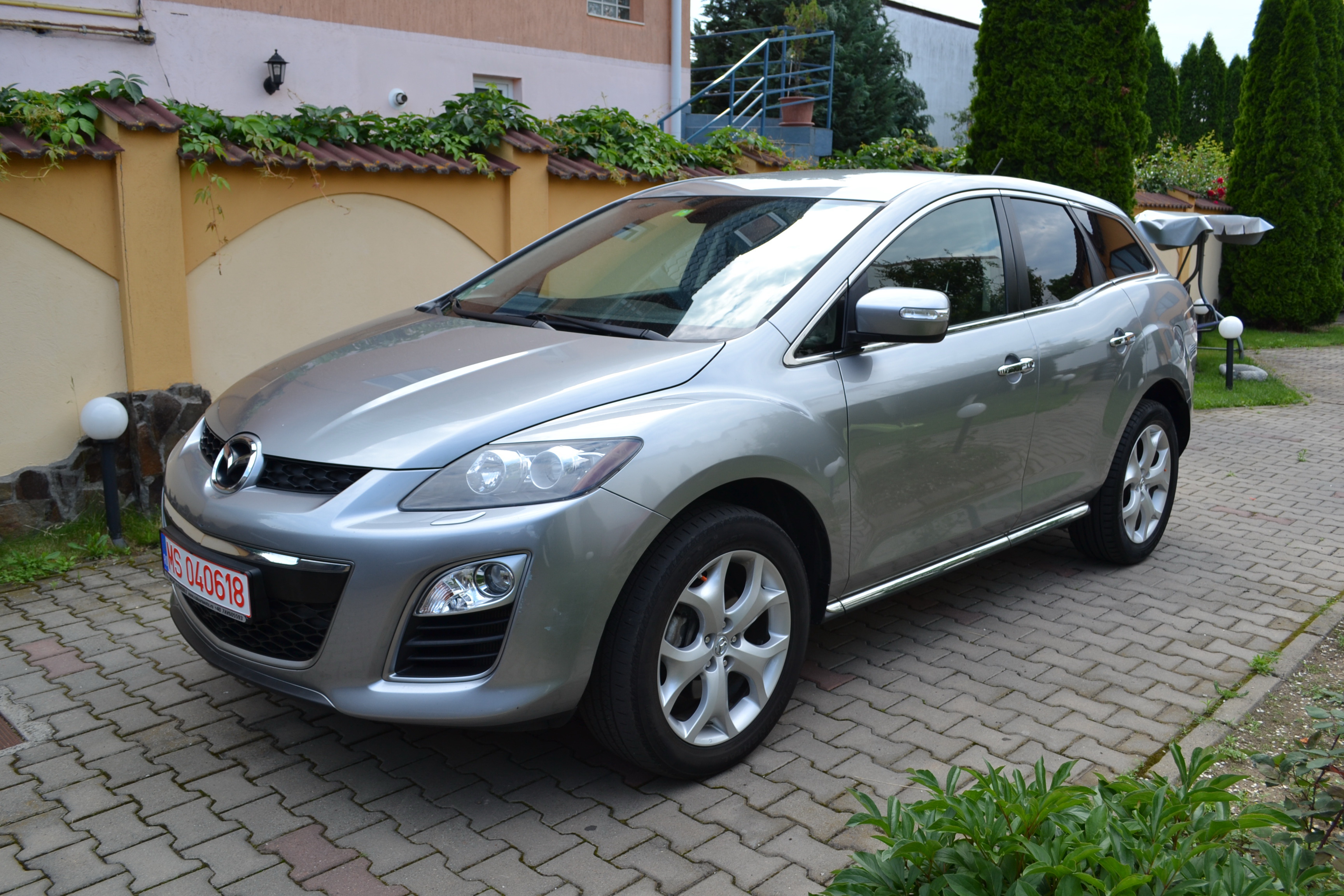 Mazda CX-7 EXCLUSIV-LINE XENON!!NAVI!!PIELE!!KEYLESS-GO!!EURO5!! Mazda CX-7 EXCLUSIV-LINE XENON!!NAVI!!PIELE!!KEYLESS-GO!!EURO5!!