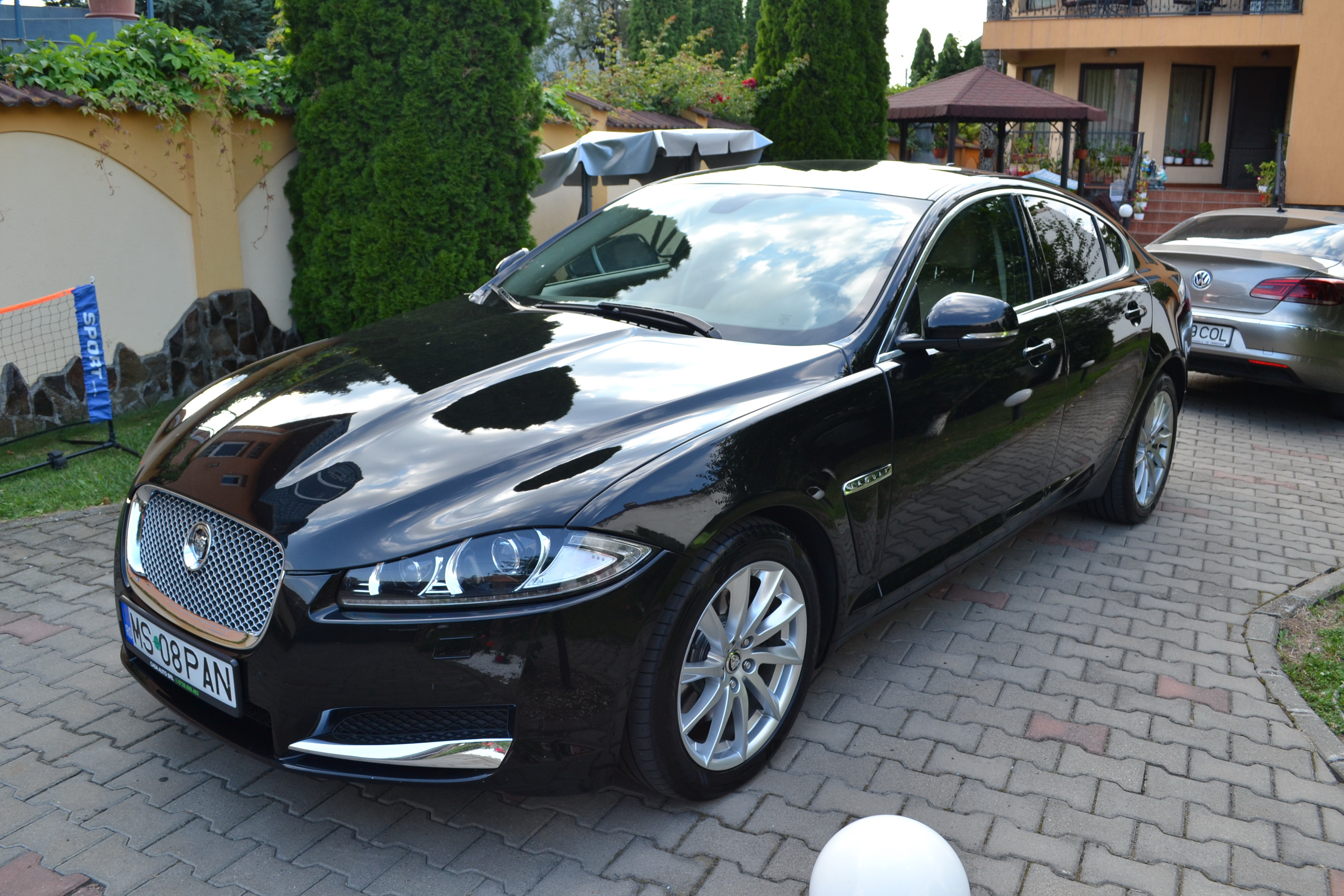 Jaguar XF 2.2 DIESEL PIELE!!XENON!!NAVI!!EURO5!!75000KM!! Jaguar XF 2.2 DIESEL PIELE!!XENON!!NAVI!!EURO5!!75000KM!!