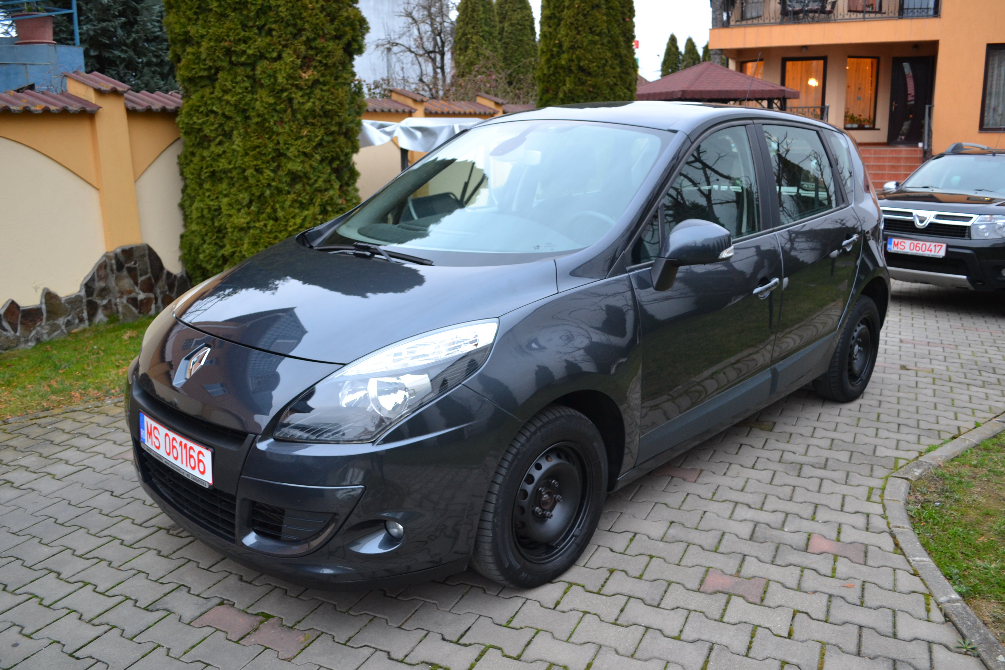 Renault SCENIC 1.5dCi EXPRESSION CLIMATRONIC!!NAVI!! Renault SCENIC 1.5dCi EXPRESSION CLIMATRONIC!!NAVI!!